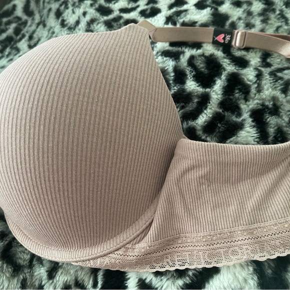 3 brand new Victoria secret push up perfect shape bras size 38D - Picture 8 of 10